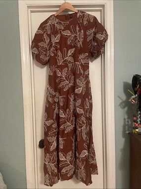 SHEIN Brown Maxi Dress with White Leaf Print and Puff Sleeves
